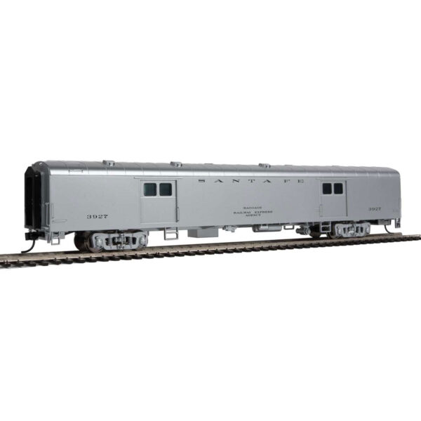 Walthers Proto HO 74' Pullman Standard Baggage Car Santa Fe "Silver, Late 1960s Combined Super Chief/El Capitan" #3927